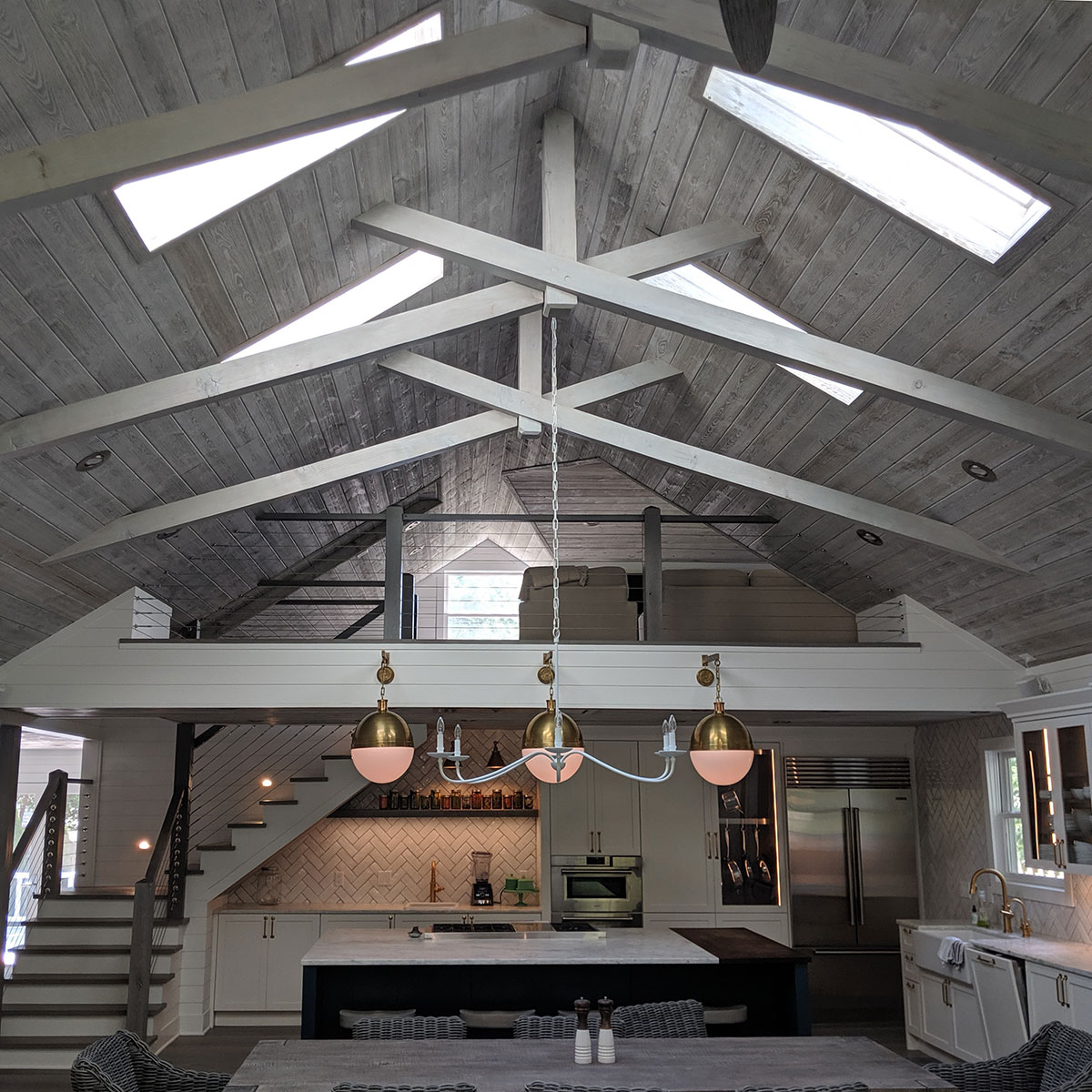 schutze custom-builders-dining-room-kitchen-beams